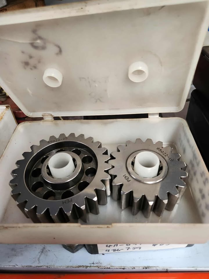 Used L/W PEM 10 Spline Quick Change gear set 22